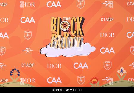 Los Angeles, USA. Juni 2025. Atmosphere Arrival to Charlize Theron Africa Outreach Project 2025 Block Party at Universal Studios Backlot am 28. Juni 2025 in Los Angeles, CA. © LISA OConnor/AFF-USA.com Credit: AFF/Alamy Live News Stockfoto