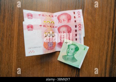 Yuan-Banknoten aus Chinas Währung. Chinesische Banknoten. Hochwertige Fotos Stockfoto