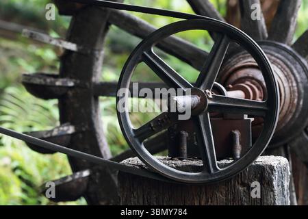 Es handelt sich um ein Zahnrad mit Motorriemen. Stockfoto