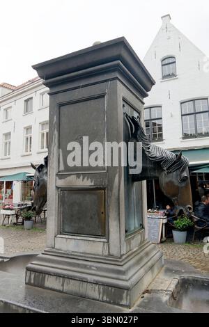 Pferdekopf Trinkbrunnen, Brügge, Flämische Region, Belgien, Europa Stockfoto