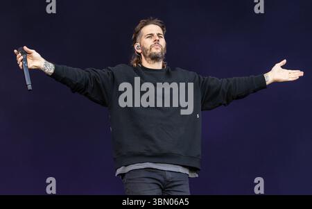M. Shadows of Avenged Sevenfold trat live auf Tons of Rock 2025 auf Stockfoto