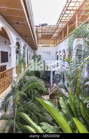Juilgalpa, Nicaragua - 13. März 2024: Inneneinrichtung des Kolonialgebäudes des Hotels Los Arcangeles in der Hauptstadt Juilgalpa, Departement Chontales von Nicarag Stockfoto