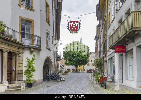 Burgdorf, Schweiz - 16. Mai 2023: Altstadt des Dorfes Burgdorf, Kanton Bern in der Schweiz bei bewölktem Tag Stockfoto