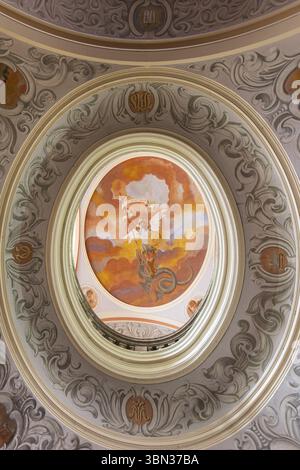 Czestochowa, Polen - 19. Juli 2023: Decke des Klosters und der Kirche Jasna Gora. Polnisch-katholische Wallfahrtsstätte mit Black Madonna miraculo Stockfoto