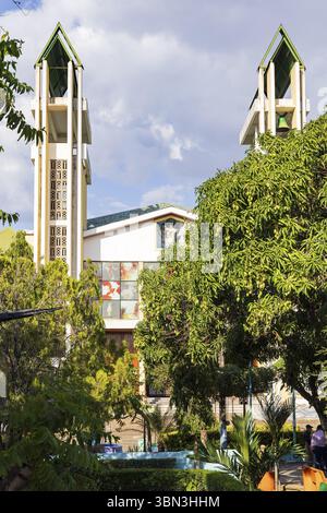 Juilgalpa, Nicaragua - 13. März 2024: Juilgalpa nimmt die katholische Kathedrale unserer Dame entlang des zentralen Parks in der Hauptstadt Juilgalpa Chontales Depa auf Stockfoto