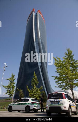 Mailand, Italien. 30. Juni 2025. Céde l'insegna delle Torri Generali Milano - Italia - Cronaca Lunedì, 30 Giugno, 2025 (Foto di Marco Ottico/Lapresse) das Zeichen General Towers gibt Weg Mailand - Italien - Nachrichten Montag, 30. Juni 2025 (Foto Marco Ottico/Lapresse) Credit: LaPresse/Alamy Live News Stockfoto