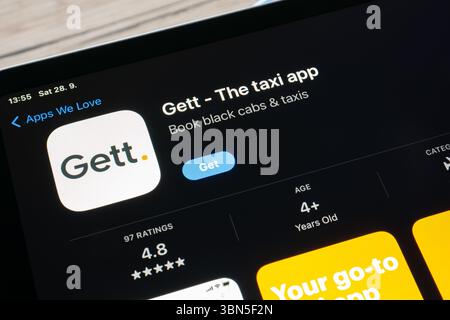 Ostrava, Tschechien - 28. September 2024: Apple App Store mit Gett Mobile App für Londoner Taxifahrten Stockfoto