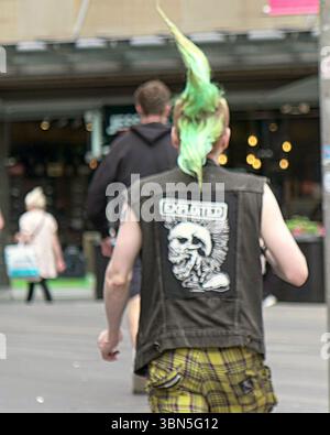 Glasgow, Schottland, Großbritannien. 30. Juni 2025. Wetter in Großbritannien: Heiß, wenn die Temperaturen steigen, traditionelle buchanan Street, die stilvolle Meile und Einkaufshauptstadt schottlands im Zentrum der Stadt. Credit Gerard Ferry/Alamy Live News Stockfoto