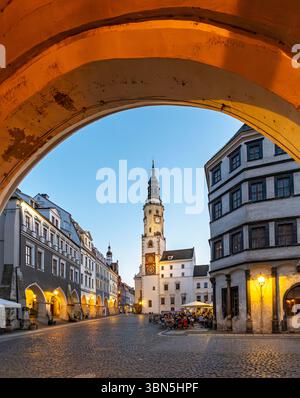Blick auf den Untermarkt - Unterer Marktplatz und den Uhrturm des Alten Rathauses, Görlitz, Goerlitz, Deutschland Stockfoto