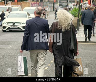 Glasgow, Schottland, Großbritannien. 30. Juni 2025. Wetter in Großbritannien: Heiß, wenn die Temperaturen steigen, traditionelle buchanan Street, die stilvolle Meile und Einkaufshauptstadt schottlands im Zentrum der Stadt. Credit Gerard Ferry/Alamy Live News Stockfoto