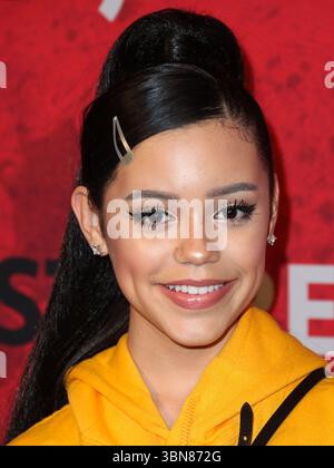(DATEI) Jenna Ortega sagt: "Ich war eine unglückliche Person" nach "Mittwoch"-Ruhm. HOLLYWOOD, LOS ANGELES, KALIFORNIEN, USA - 27. OKTOBER: Die US-amerikanische Schauspielerin Jenna Ortega kommt am 27. Oktober 2018 bei Jared’s 7. Jährlicher Halloween Party in den Goya Studios in Hollywood, Los Angeles, Kalifornien, USA. (Foto: Xavier Collin/Image Press Agency) Stockfoto