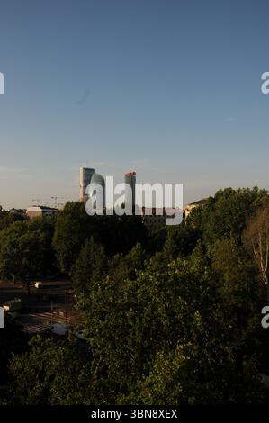 Mailand, Italien. Juli 2025. Generali evakuiert das Mailänder Hauptquartier am 30. Juni, nachdem das Banner auf dem Hadid Tower in Mailand zusammengebrochen ist. Quelle: Fausto Marci/Alamy Live News Stockfoto