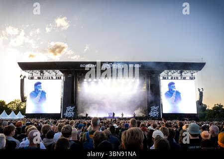 Oslo, Norwegen. Juni 2025. Die US-amerikanische Heavy-Metal-Band Avenged Sevenfold gibt ein Live-Konzert während des norwegischen Musikfestivals Tons of Rock 2025 in Oslo. Stockfoto