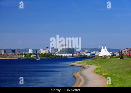 Cardiff Bay aus der Flut, Cardiff, Südwales, UK. Stockfoto