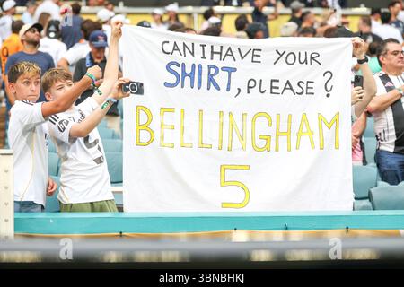 Miami, Vereinigte Staaten Von Amerika. Juli 2025. Fan von Real Madrid während des Spiels gegen Juventus, gültig für das Achtelfinale der FIFA Club-Weltmeisterschaft am Dienstag, 1. Juli 2025, im Hard Rock Stadium in Miami in den USA. Quelle: Brazil Photo Press/Alamy Live News Stockfoto