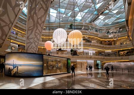 Luxus Mall, Einkaufszentrum, IFC, Pudong, Shanghai, Volksrepublik China, Asien Mall *** Luxury Mall, Einkaufszentrum, IFC, Pudong, Shanghai, Menschen Stockfoto