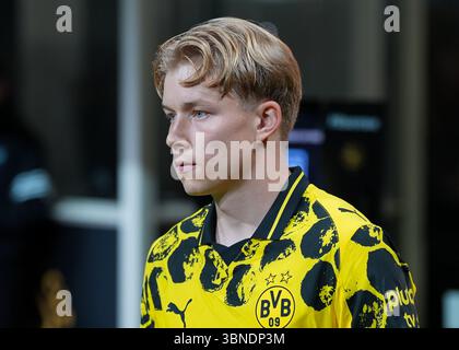 Atlanta, Vereinigte Staaten. Juli 2025. Daniel Svensson (Borussia Dortmund, #24) USA, Borussia Dortmund gegen CF Monterrey, FIFA Club-Weltmeisterschaft, Achtelfinale, Spiel 56, 01.07.2025 Foto: Eibner-Pressefoto/Scott Coleman Credit: dpa/Alamy Live News Stockfoto