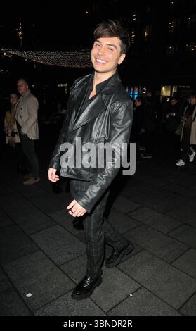 George Shelley bei der britischen Filmvorführung „The Marvels“, Cineworld Leicester Square, Leicester Square, am Mittwoch, den 08. November 2023 in London, England, Großbritannien. CAP/CAN ©CAN/Capital Pictures Stockfoto