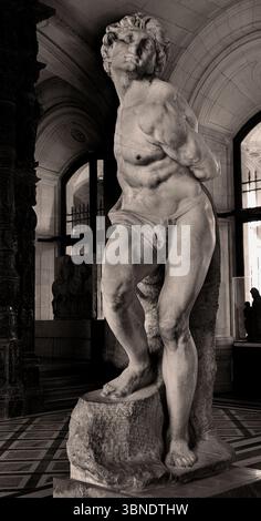 Gefangener rebellischer Sklave 1513 - 15 Grab von Papst Julius II 1443 1513 von MICHELANGELO Buonarroti 1475-1564 italienischer Bildhauer Italien Paris, Louvre, Stockfoto