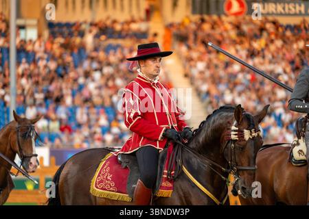 Aachen, Deutschland. Juli 2025. Traditioneller spanischer Reiter Eroeffnungsfeier im Rahmen des CHIO Aachen 2025, Reitsport, CHIO Aachen, 2025, 01.07.2025 Foto: Eibner-Pressefoto/J. Derondeau Credit: dpa/Alamy Live News Stockfoto