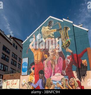 Das Schild für die Veranstaltungsstätte von Downtown Social befindet sich in Portland Maine Stockfoto