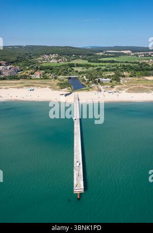 Aus der Vogelperspektive zu einem Badeort Schkorpilovtsi, Varna, Bulgarien Stockfoto