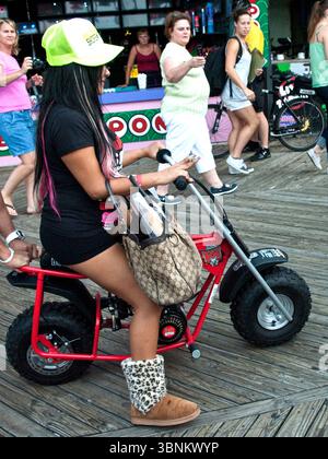 Nicole Polizzi alias Snooki, Film „Jersey Shore“ in New Jersey – 22. Juli 2011 Stockfoto