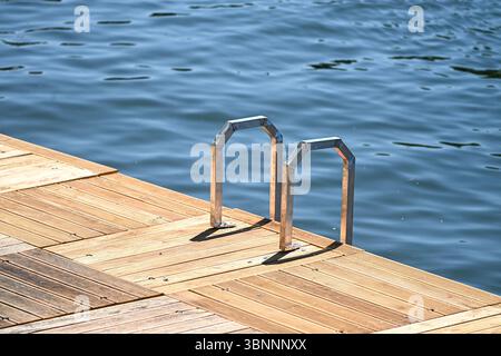 Paris, Frankreich. Juli 2025. Illustrative Fotos des Badegebietes Paris Plage am Pont Marie, in Paris, am 3. Juli 2025 - 03/07/2025 - Frankreich/Paris - Julien Mattia/Le Pictorium Credit: LE PICTORIUM/Alamy Live News Stockfoto
