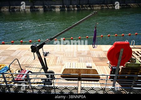Paris, Frankreich. Juli 2025. Illustrative Fotos des Badegebietes Paris Plage am Pont Marie, in Paris, am 3. Juli 2025 - 03/07/2025 - Frankreich/Paris - Julien Mattia/Le Pictorium Credit: LE PICTORIUM/Alamy Live News Stockfoto