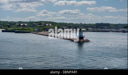PORTLAND, MAINE – 13. Juni 2025: Leuchtturm von Spring Point in Portland, Maine Stockfoto