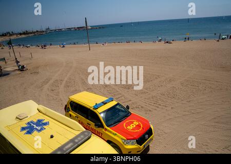 Barcelona, Spanien. Juli 2025. Rettungsfahrzeuge am Strand von Barcelona gesehen, in einem tragischen Jahr für Todesfälle am Strand. Quelle: SOPA Images Limited/Alamy Live News Stockfoto