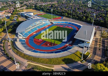 Perry Barr, Birmingham, Großbritannien. Juli 2025. Allgemeine Luftaufnahme des Alexander-Stadions in Perry Barr in Birmingham, Großbritannien. Es ist das größte Leichtathletikstadion im Vereinigten Königreich und verfügt über vier Tribünen mit einer Gesamtkapazität von 000 Sitzplätzen. Am Samstag, den 2. Und Sonntag, den 3. August 2025, findet die Novuna UK Leichtathletik-Meisterschaft statt. Bildnachweis: Graham Hunt/Alamy Live News Stockfoto