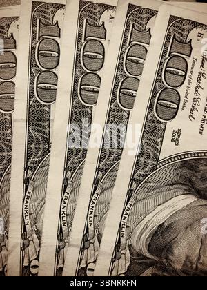 Ich brauche mehr $100 Scheine in Shreveport LA Stockfoto