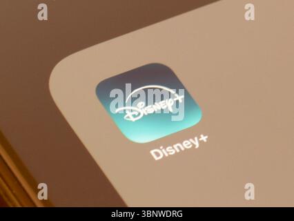 Disney+ Streaming-App auf dem Smartphone-Bildschirm Stockfoto