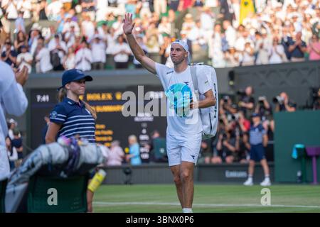 London, Großbritannien. Juli 2025. LONDON, VEREINIGTES KÖNIGREICH - 4. JULI: Jan Lennard Struff aus Deutschland während des fünften Tages der Meisterschaft Wimbledon 2025 im All England Lawn Tennis and Croquet Club am 4. Juli 2025 in London, Vereinigtes Königreich. (Foto: Marleen Fouchier/BSR Agency) Credit: BSR Agency/Alamy Live News Stockfoto