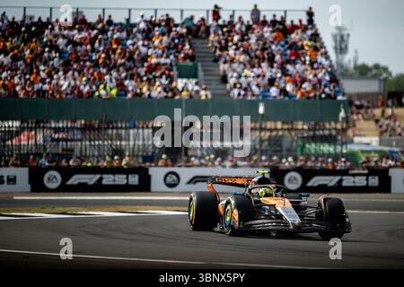 04 NORRIS Lando (gbr), McLaren F1 Team MCL39, Action während der 8. Runde der FIA Formel-2-Meisterschaft 2025 vom 4. Bis 6. Juli 2025 auf dem Silverstone Circuit in Silverstone, Großbritannien Stockfoto