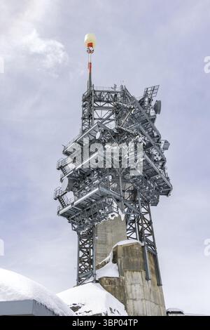Kommunikationsturm am Titlis auf 3020 m Höhe in Engelberg Schweiz Stockfoto
