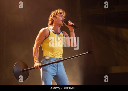 Milwaukee, USA. Juli 2025. Benson Boone während des Summerfest Music Festivals am 3. Juli 2025 in Milwaukee, Wisconsin (Foto: Daniel DeSlover/SIPA USA) Credit: SIPA USA/Alamy Live News Stockfoto