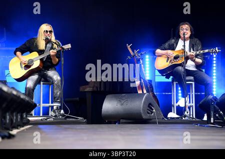 Maschine mit Uwe Hassbecker live beim Berliner Rundfunk Open Air 2025 auf der Parkbühne Wuhlheide. Berlin, 05.07.2025 Stockfoto