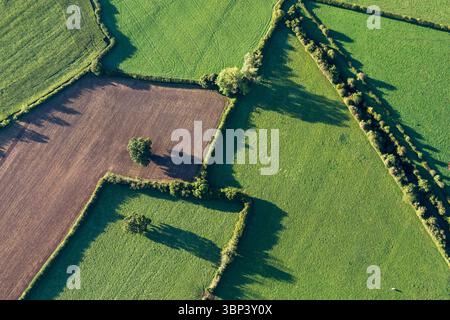 Blick auf Heißluftballon; Mendips; Somerset; Großbritannien Stockfoto
