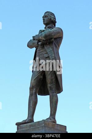 Ein Foto der Statue von Samuel Adams, Boston, 1880, vor der Faneuil Hall, wo das Boston Town Meeting stattfand. Samuel Adams (1722 ? 1803) war ein US-amerikanischer Staatsmann, politischer Philosoph und Gründervater der Vereinigten Staaten. Er war Politiker im Kolonialstaat Massachusetts, ein Führer der Bewegung, die zur Amerikanischen Revolution wurde und Unterzeichner der Unabhängigkeitserklärung war. c. 2023. Stockfoto