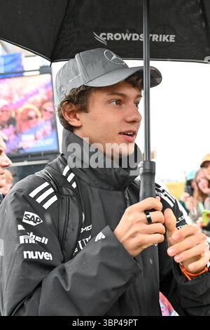 Silverstone, Großbritannien. Juli 2025. Kimi Antonelli, Mercedes kommt in der Formel 1 in Katar an. Juli 2025. Airways Grand Prix von British in Silverstone, Northamptonshire, Großbritannien. Quelle: LFP/Alamy Live News Stockfoto