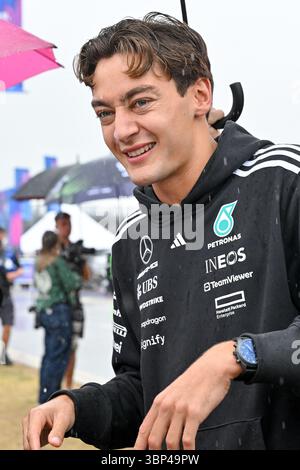 Silverstone, Großbritannien. Juli 2025. George Russell, Mercedes, kommt in der Formel 1, Katar. Juli 2025. Airways Grand Prix von British in Silverstone, Northamptonshire, Großbritannien. Quelle: LFP/Alamy Live News Stockfoto