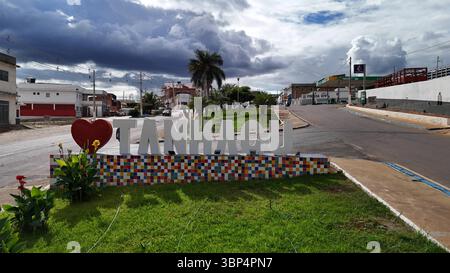 Zeichen der Stadt Tanhacu in Bahia Tanhacu, bahia, brasilien - 31. Mai 2025: Zeichen der Stadt Tanhacu in Bahia. TANHACU BAHIA BRASILIEN Copyright: XJoaxSouzax 310525JOA067 Stockfoto
