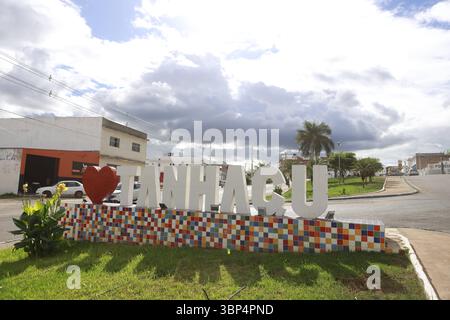 Zeichen der Stadt Tanhacu in Bahia Tanhacu, bahia, brasilien - 31. Mai 2025: Zeichen der Stadt Tanhacu in Bahia. TANHACU BAHIA BRASILIEN Copyright: XJoaxSouzax 310525JOA059 Stockfoto