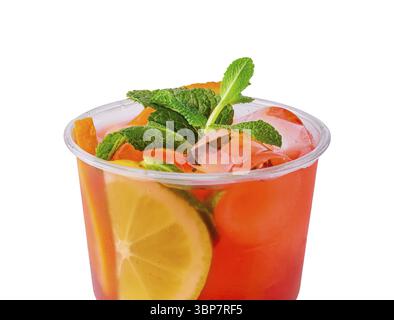 Essen, ErdbeerLemonade mit Zitronenscheiben und Minze Stockfoto