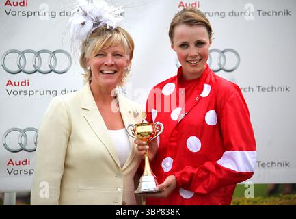 Edie Campbell im Glorious Goodwood - 28. Juli 2011 Stockfoto