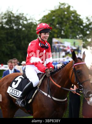 Edie Campbell im Glorious Goodwood - 28. Juli 2011 Stockfoto