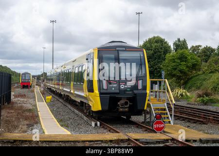 Class 777 Merseyrail Train am Bahnhof Kirkdale in Liverpool Juli 2025 Stockfoto