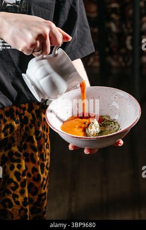 Kürbis Cremesuppe mit Samen Stockfoto